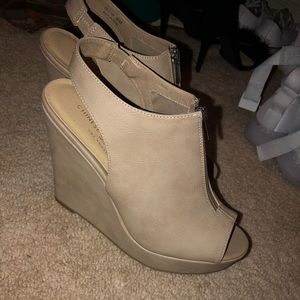 Chinese Laundry Wedges - Size 9